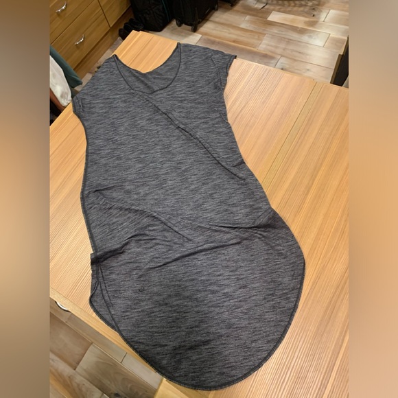 Lululemon retreat dress 8 EUC - Picture 5 of 7